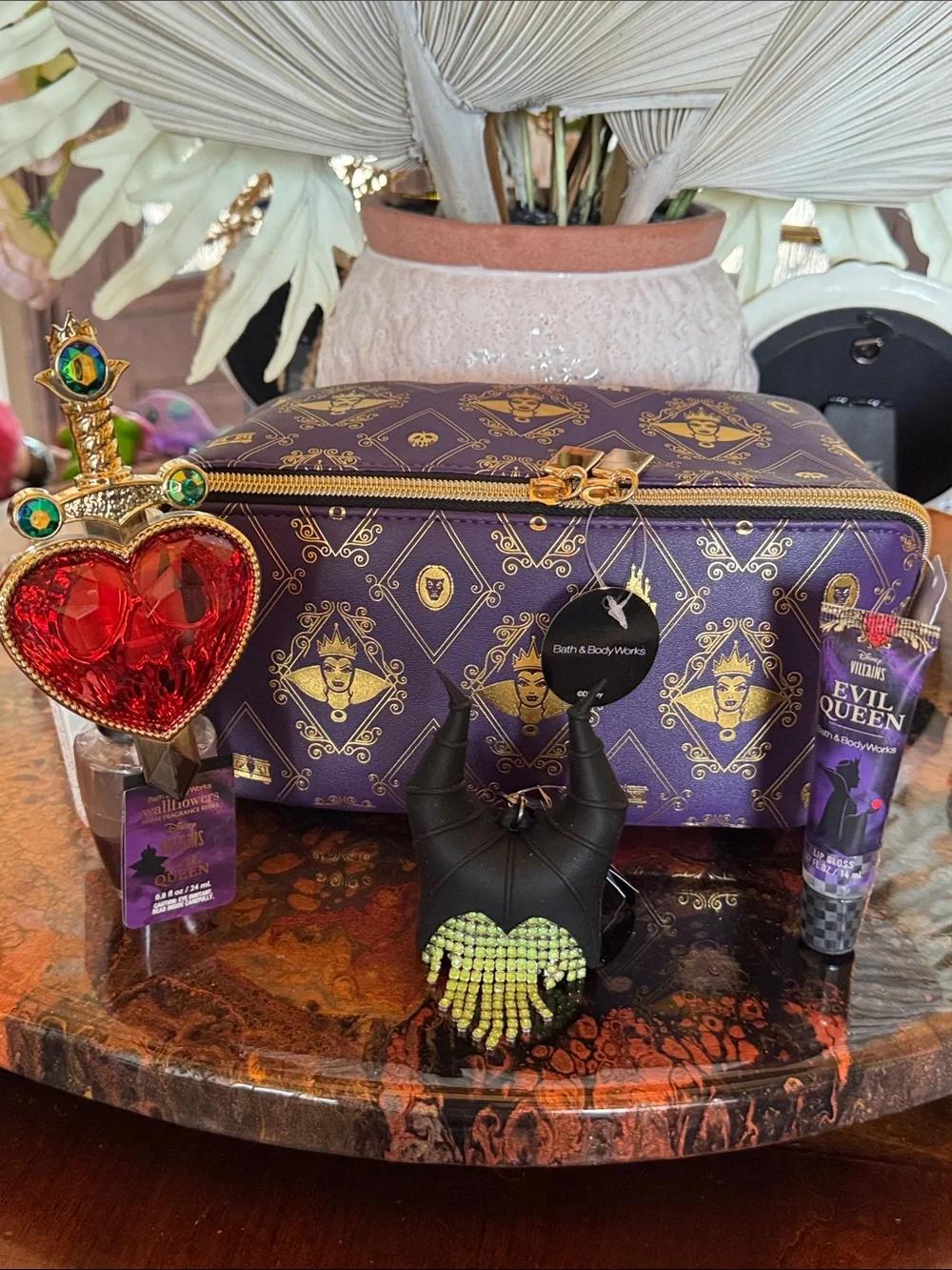 Disney Villains 5 Pc Evil Queen Set & Cosmetic Bag